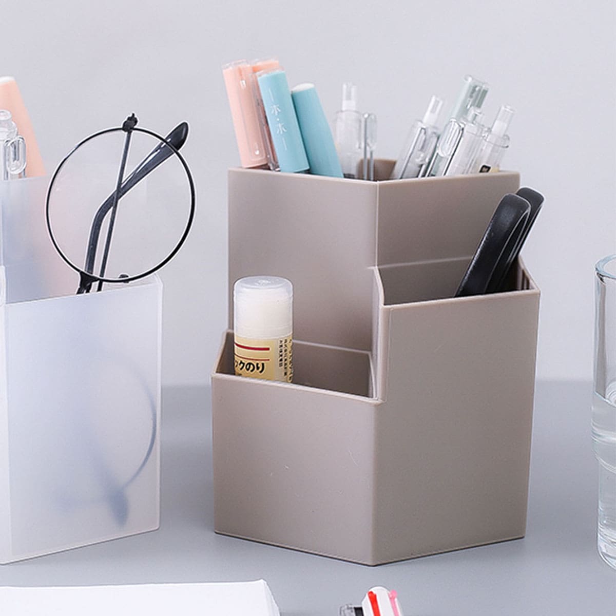 

1pc Multi-grid Pen Holder, Multicolor