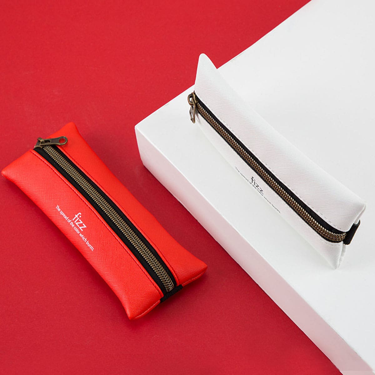 

1pc Slogan Graphic PU Pencil Case