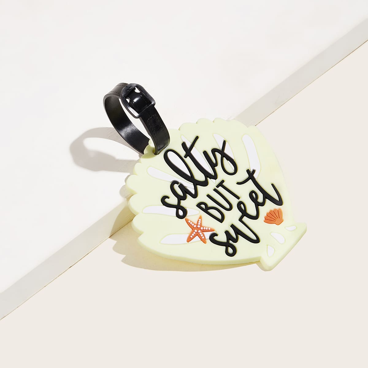 

Letter Graphic Shell Design Luggage Tag, Beige