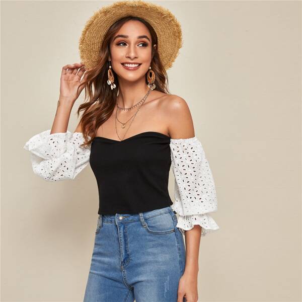 

Off Shoulder Contrast Eyelet Embroidery Sleeve Top, Black and white