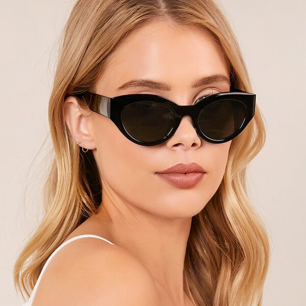 

Acrylic Slight Cat Eye Sunglasses, Black