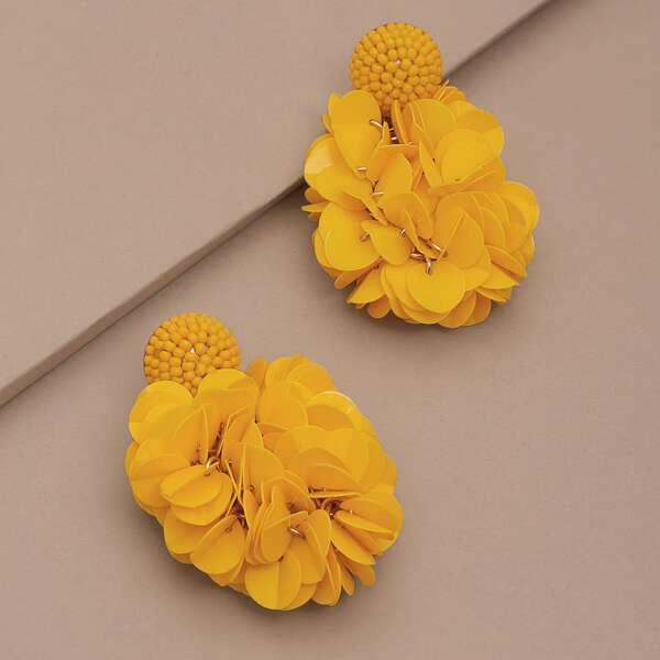 

1pair Beaded Stud Flower Petal Cluster Earrings, Yellow
