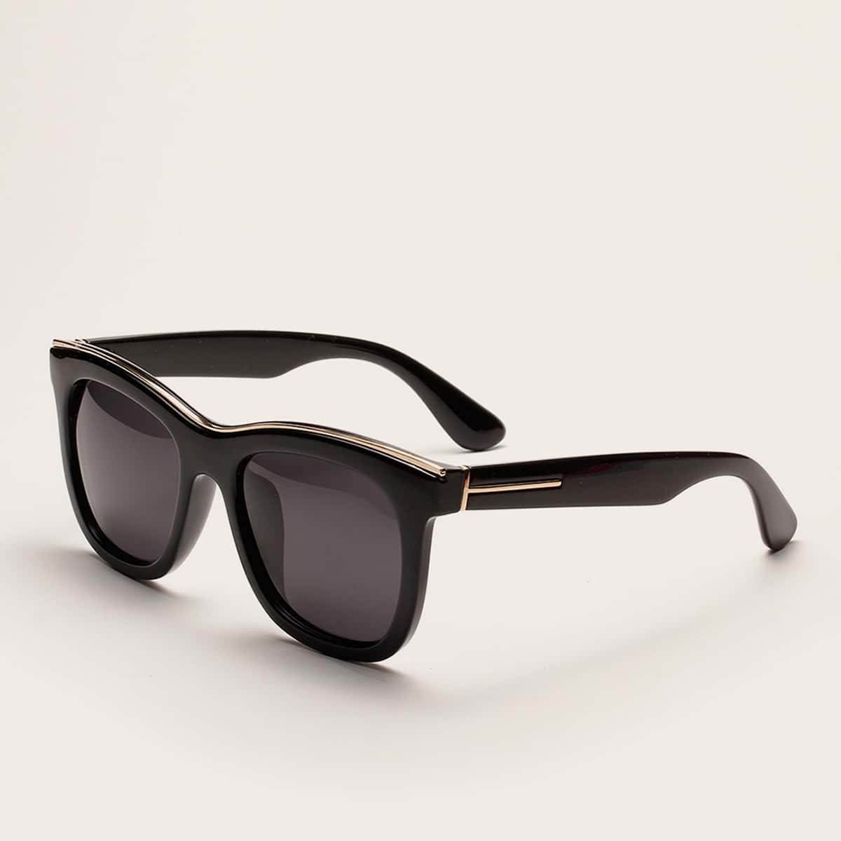 

Metal Detail Acrylic Frame Sunglasses, Black