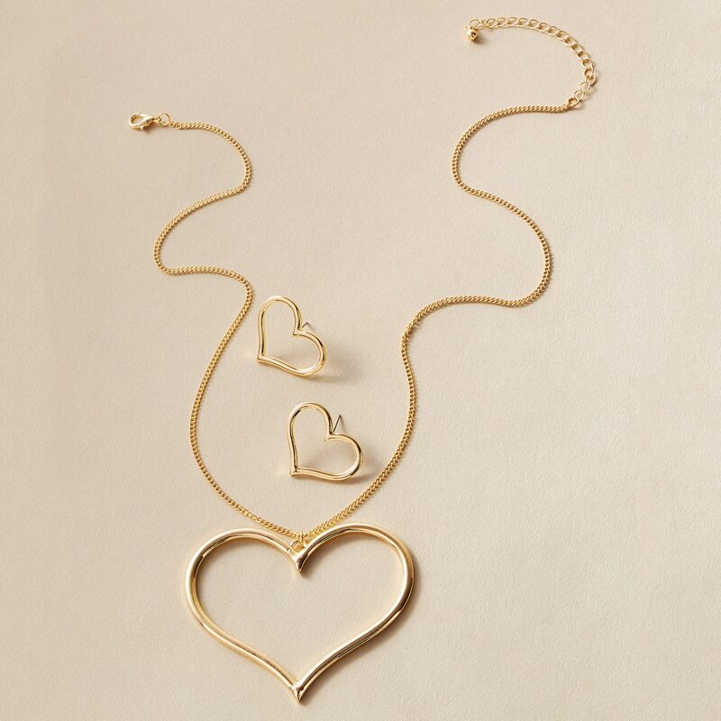 

3pcs Hollow Out Heart Charm Necklace & Earrings
