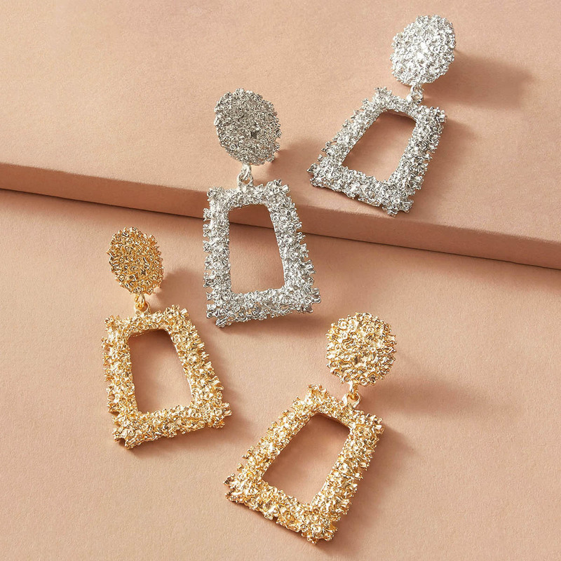 

2pairs Metallic Textured Geometric Shaped Earrings, Multicolor