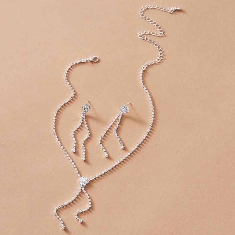 

3pcs Rhinestone Engraved Necklace Set