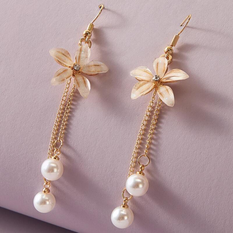 

1pair Pearl & Floral Decor Drop Earrings, Gold