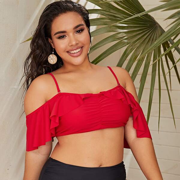 

Plus Ruched Detail Ruffle Trim Bikini Top, Red