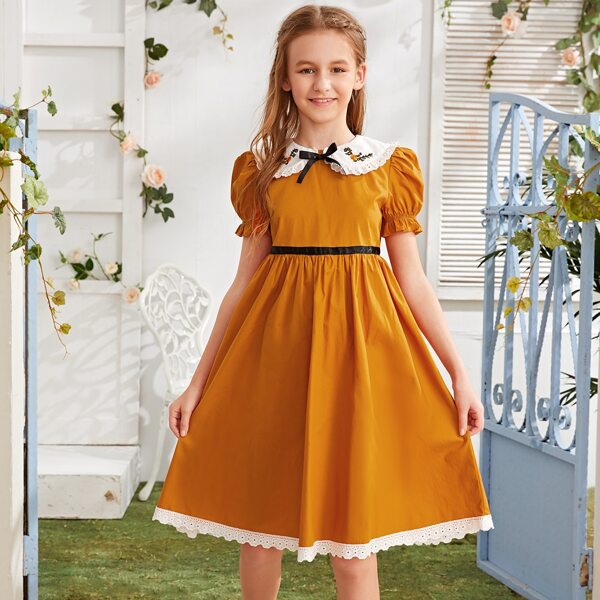 

Girls Bow Front Peter Pan Collar Schiffy Trim Dress, Yellow