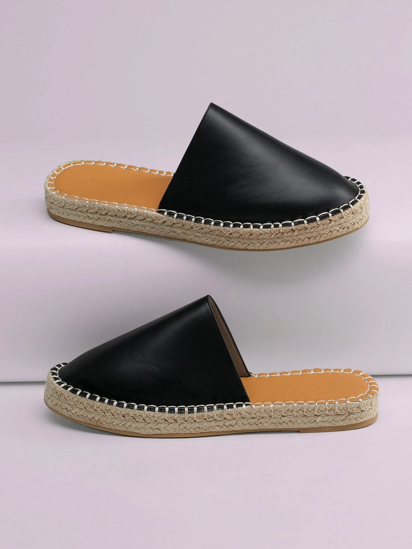 closed toe flatforms