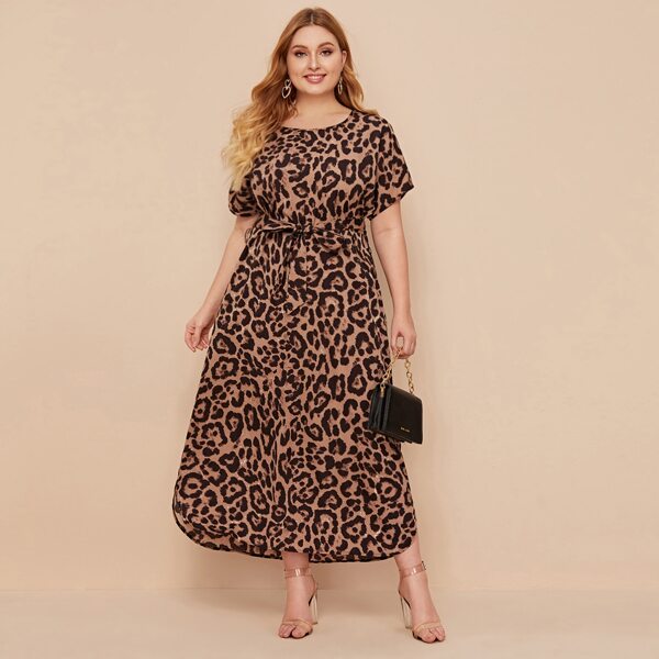 

Plus Curved Hem Belted Leopard Dress, Multicolor