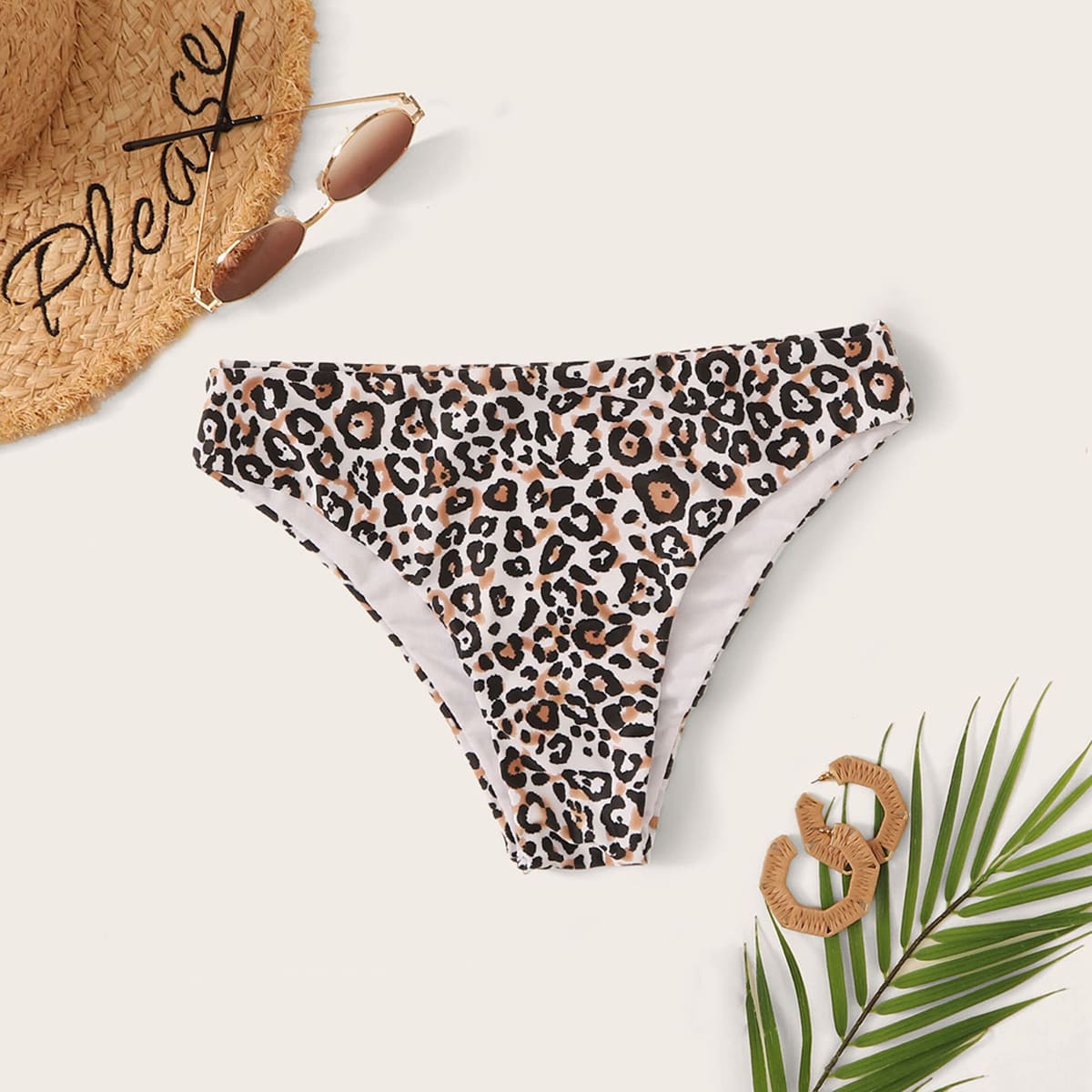 

Leopard Print Bikini Panty, Multicolor