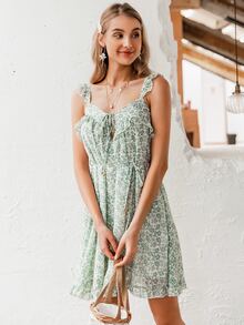 Simplee Tie Front Ruffle Trim Ditsy Floral Cami Dress - Green - View 5