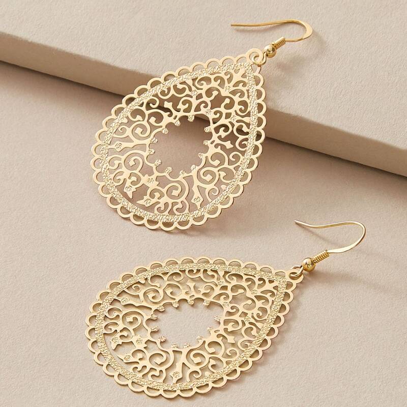 

1pair Hollow Out Water Drop Earrings, Gold