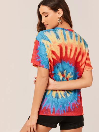 Camiseta de tie dye con estampado de extraterrestre
