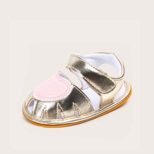 

Baby Girl Metallic Heart Patched Sandals, Gold