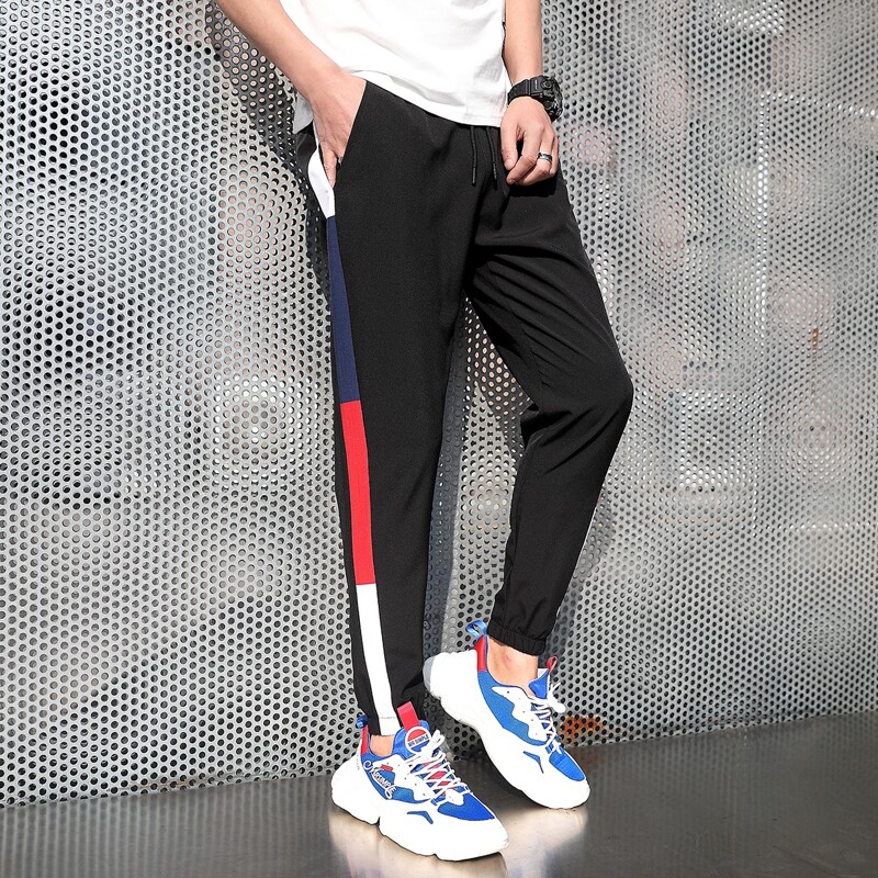 

Guys Contrast Panel Drawstring Sweatpants, Black