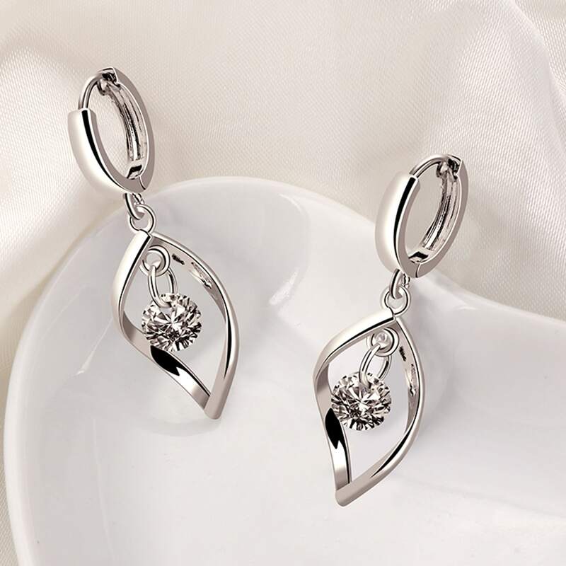

1pair Rhinestone Engraved Drop Earrings, Silver