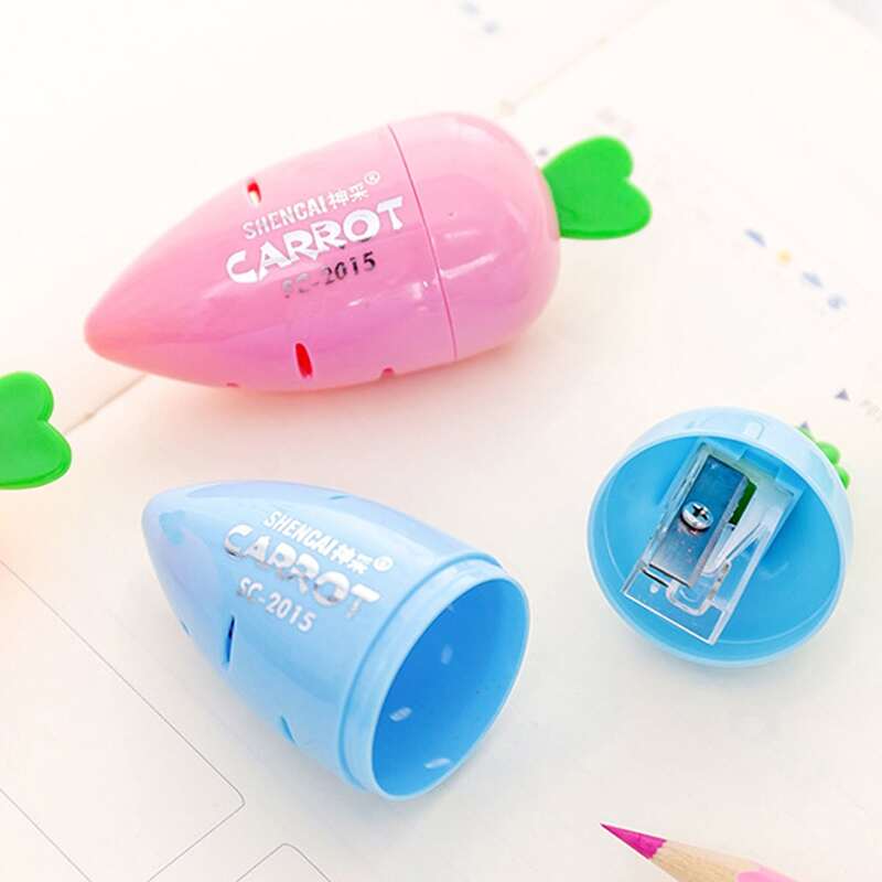 

1pc Random Carrot Shaped Pencil Sharpener
