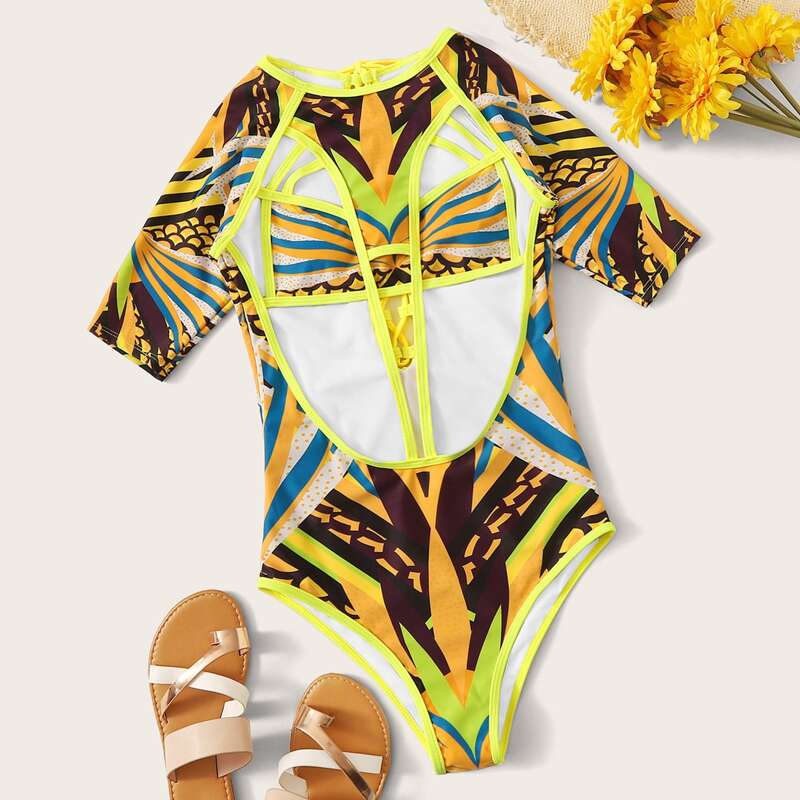 

Graphic Cut-out One Piece Swimsuit, Multicolor