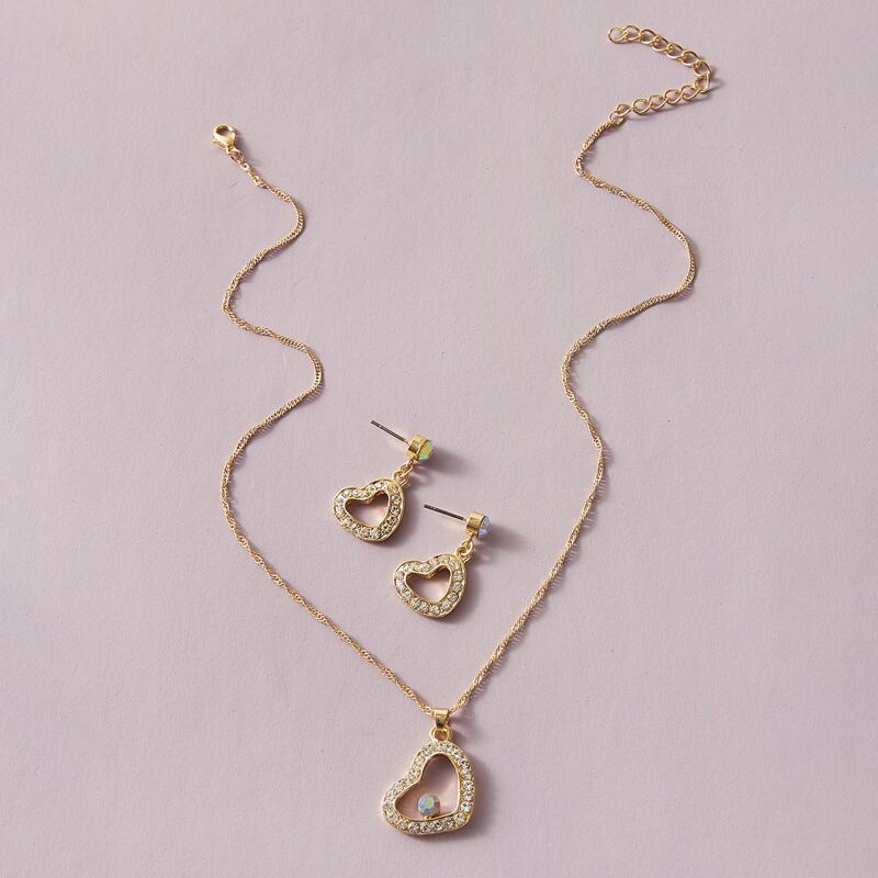 

3pcs Rhinestone Engraved Heart Decor Necklace & Earrings