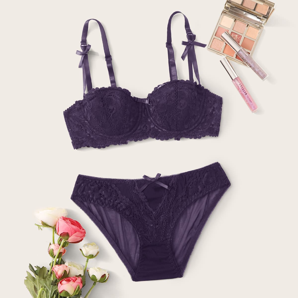 

Floral Lace Underwire Lingerie Set, Purple