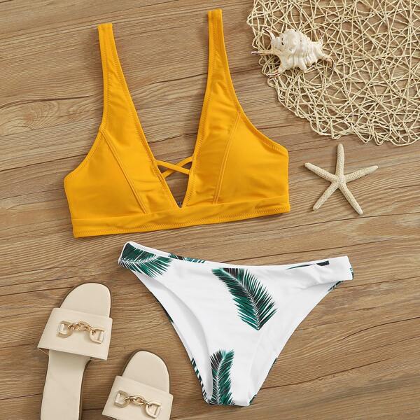 

Tropical Crisscross Cheeky Bikini Swimsuit, Multicolor