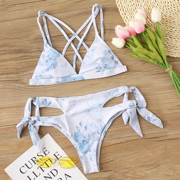

Floral Lattice Triangle Tie Side Bikini Swimsuit, Multicolor