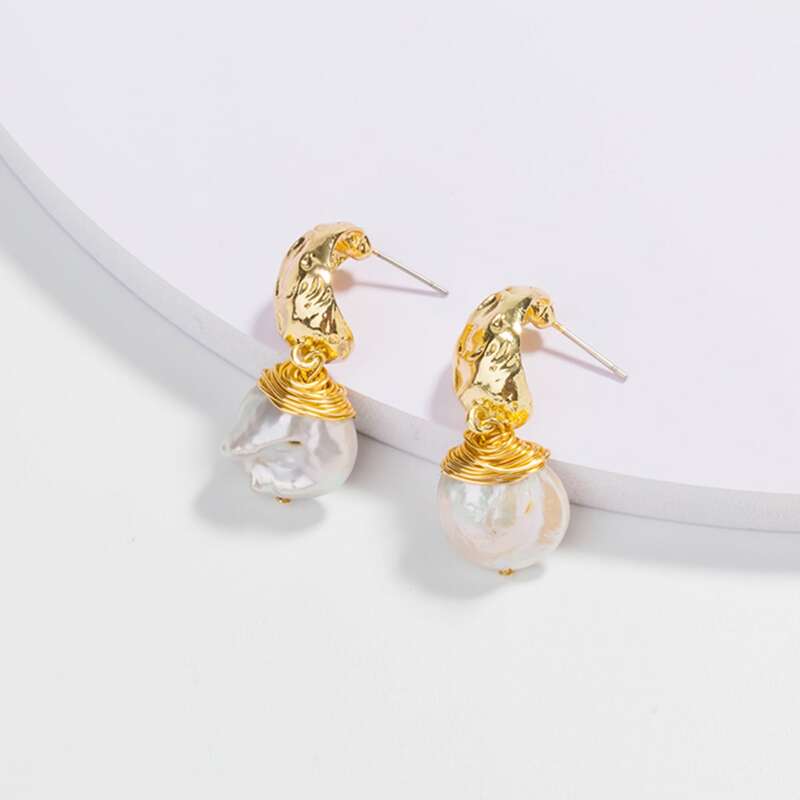 

1pair Textured Metal Faux Pearl Drop Earrings, Multicolor