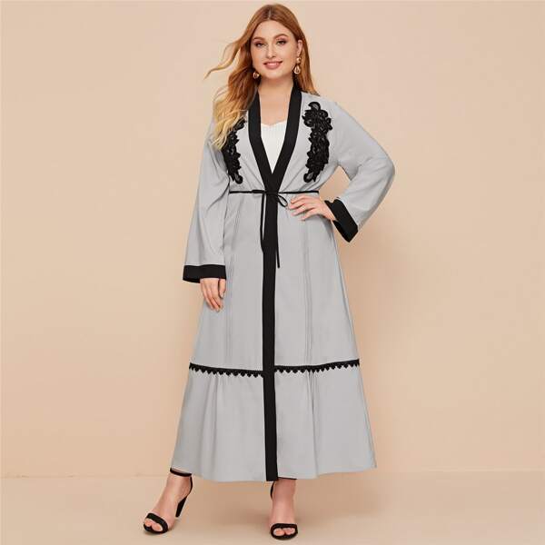 

Plus Contrast Panel Belted Kimono, Grey