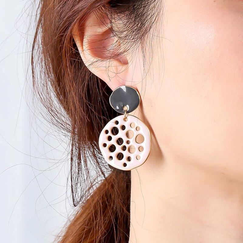 

1pair Hollow Out Round Drop Earrings, Multicolor