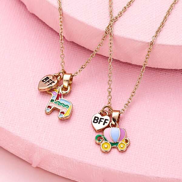 

2pcs Toddler Girls Letter Decor Heart Charm Necklace, Multicolor