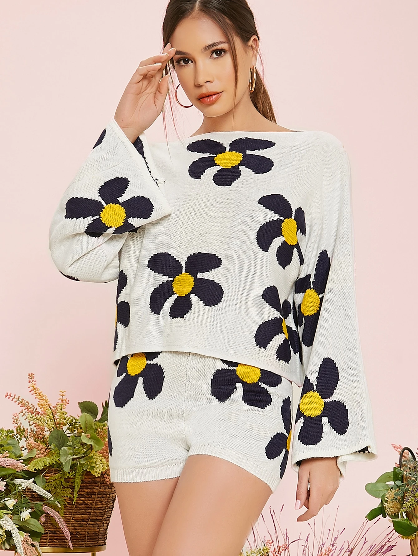 Daisy flower sweater Clearance