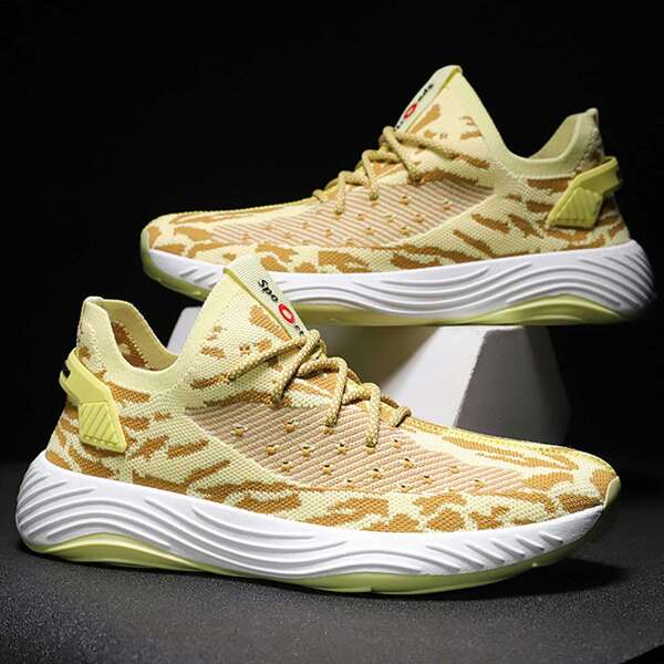 

Men Lace-up Front Wide Fit Sneakers, Yellow