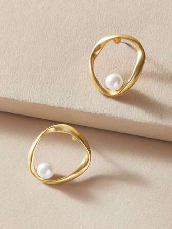 1pair Faux Pearl Decor Hollow Out Earrings