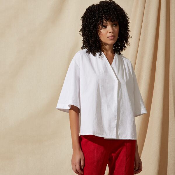 

x MARIAH ESA Bell Sleeve Solid Boxy Top, White