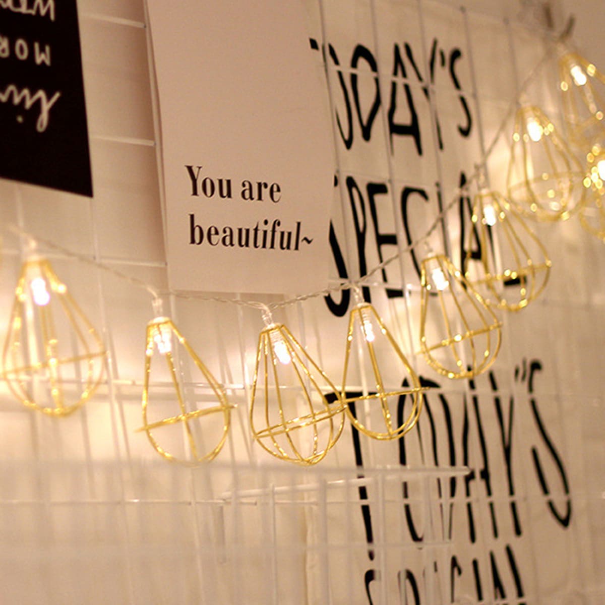 

10pcs Hollow Metal Bulb String Light, Yellow