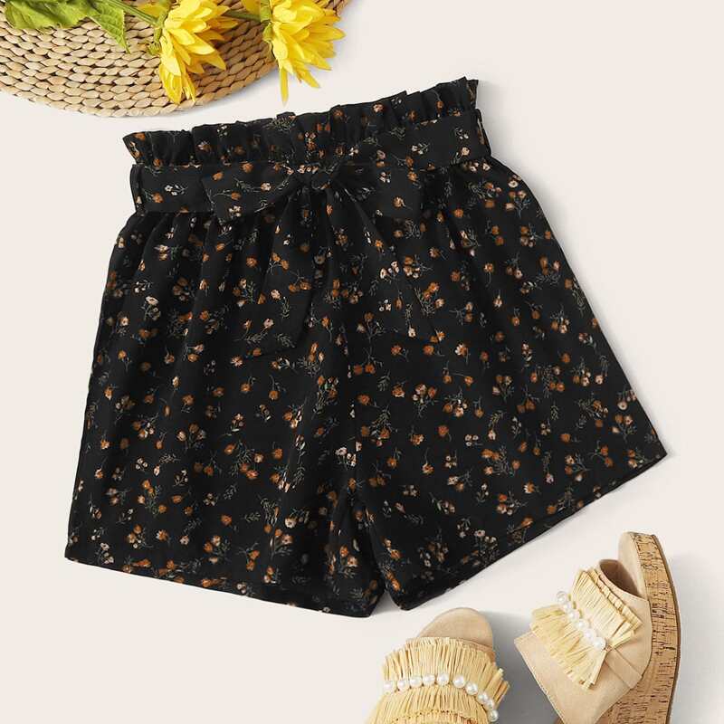 

Ditsy Floral Print Belted Shorts, Black