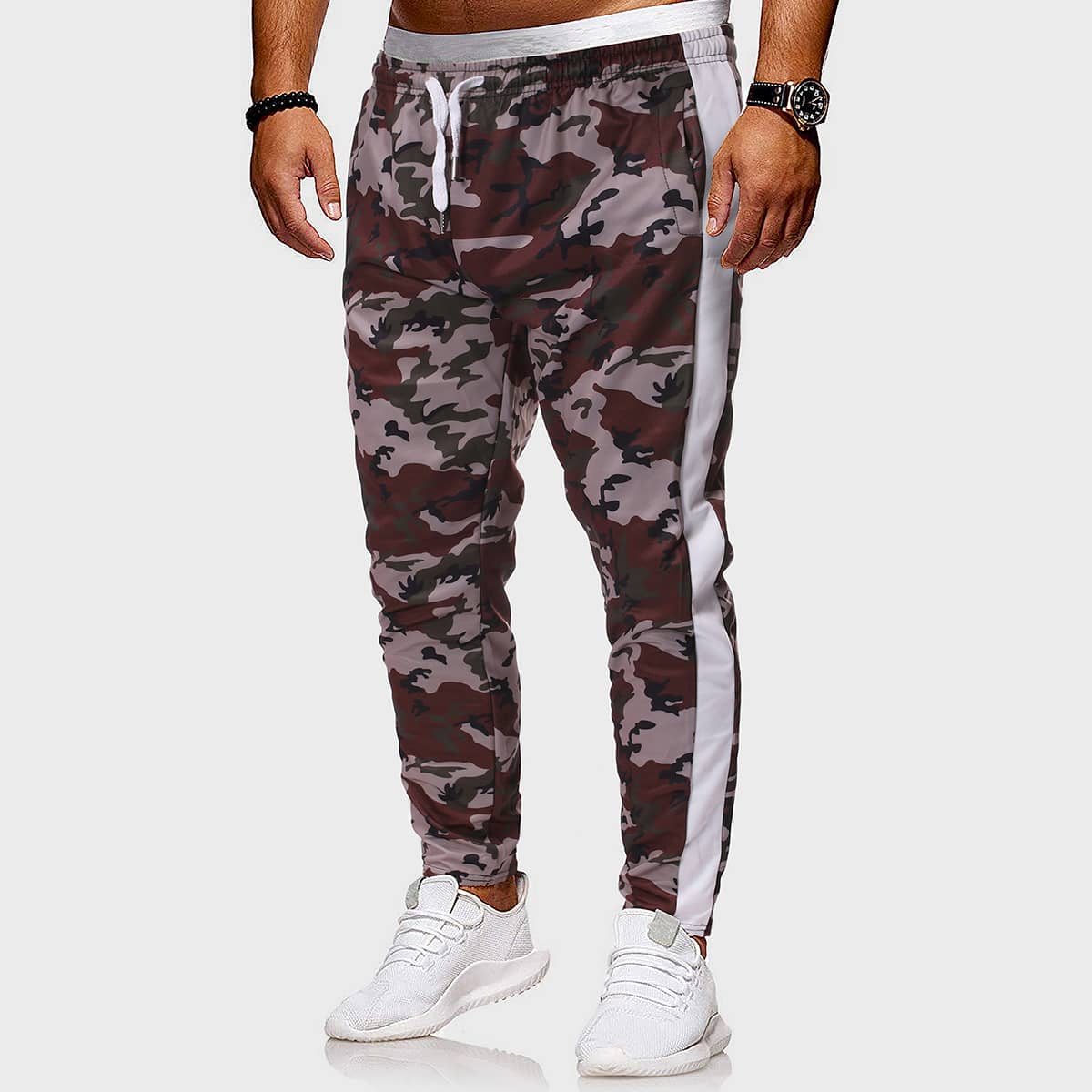 

Guys Camo Print Contrast Panel Pants, Multicolor