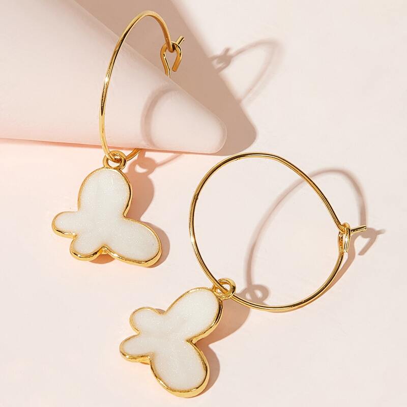 

1pair Butterfly & Hoop Decor Drop Earrings, Gold
