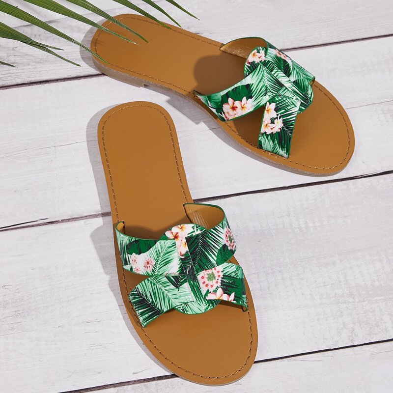 

Tropical Pattern Wide Fit Sliders, Green