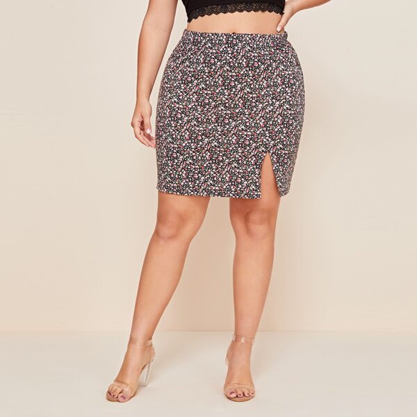 

Plus Ditsy Floral Split Hem Skirt, Multicolor