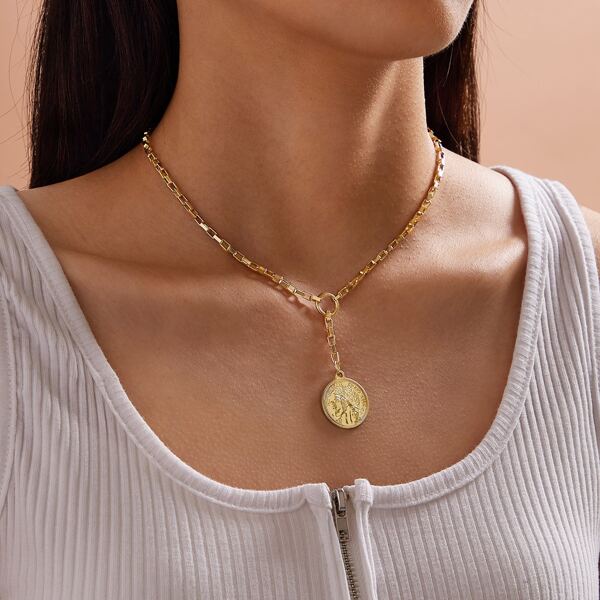 

1pc Figure Engraved Coin Charm Necklace, Gold