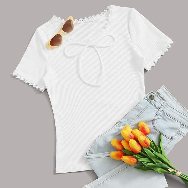 

Scallop Trim Knot Front Ribbed Tee, White