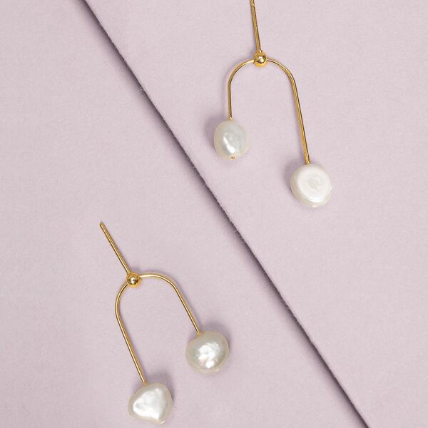 

1pair Pearl Detail U Shaped Earrings, White