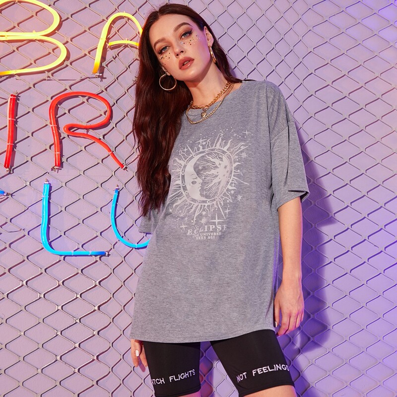 

Moon Graphic Boyfriend Tee, Grey