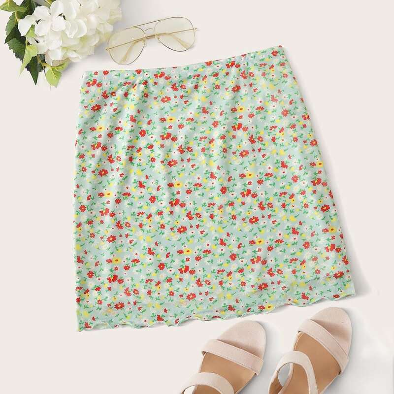

Lettuce Hem Ditsy Floral Skirt, Green