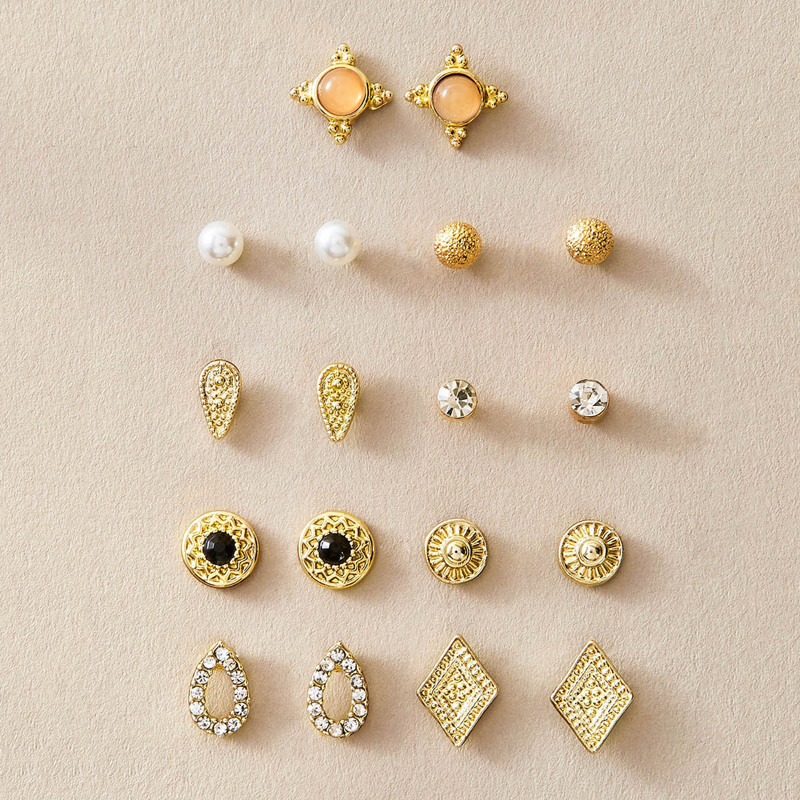 

9pairs Rhinestone Engraved Faux Pearl Decor Stud Earrings Set, Multicolor