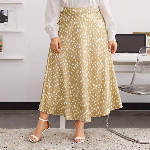 

Plus Dalmatian Print Zip Back Satin Skirt, Gold
