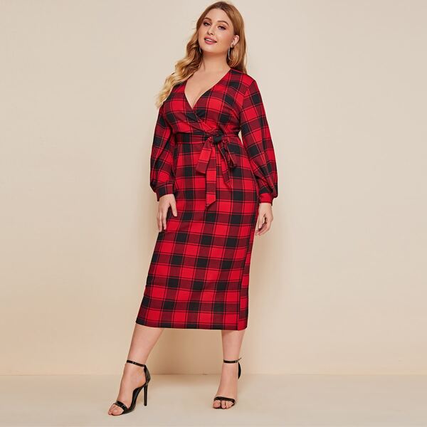 

Платье размера плюс в клетку с поясом и v-образным вырезом, Красный